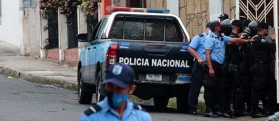 Gestern stürmte die nicaraguanische Polizei, besser bekannt als "Ortega-Milizen", die bischöfliche Kurie von Matagalpa und verhaftete den Bischof und mehrere Priester, Seminaristen und Laien.