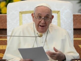 Papst Franziskus warnte die Bischöfe und Priester von Kasachstan vor der "Versuchung des Indietrismus" (Rückwärtsgewandtheit).