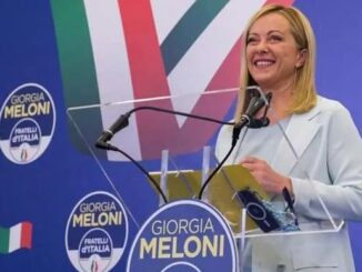 Giorgia Meloni, die Wahlsiegerin in Italien, gab sich nach ihrem Triumph betont ernst und bescheiden.