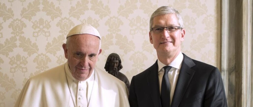 Papst Franziskus mit Apple-Chef Tom Cook, der zum zweiten Mal in den Apostolischen Palast kam.