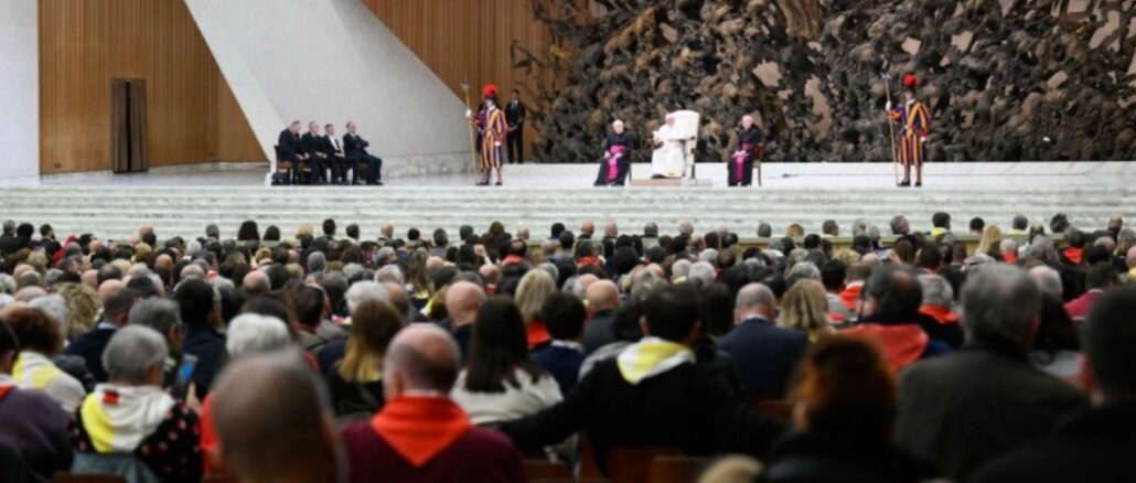 CGIL, eine der größten europäischen Linksgewerkschaften, von Papst Franziskus in Audienz empfangen.