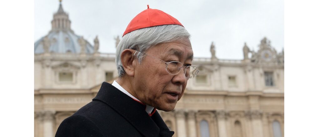 Kardinal Joseph Zen erhält vom kommunistischen Regime für fünf Tage seinen Reisepaß zurück, um an der Beisetzung von Benedikt XVI. in Rom teilnehmen zu können.