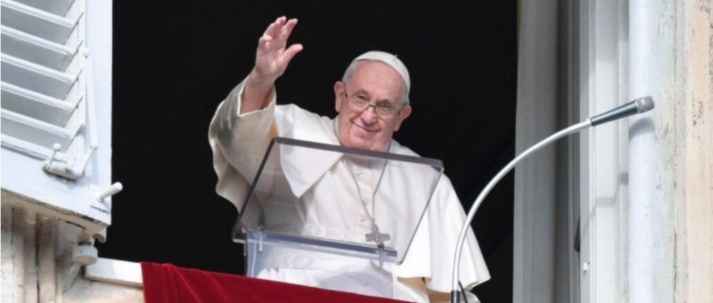 Papst Franziskus nahm gestern beim Angelus zum Neujahrstag erstmals zum Tod seines Vorgängers Stellung.