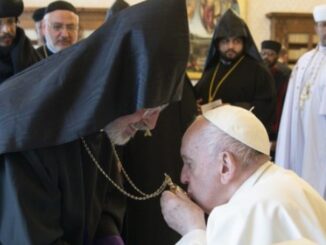 Papst Franziskus empfing heute morgen Priester und Mönche altorientalischer Kirchen. Wegen einer Erkältung konnte er seine Ansprache nicht halten.