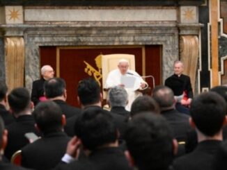 Kalabrische Seminaristen lauschten gestern im Vatikan Papst Franziskus.