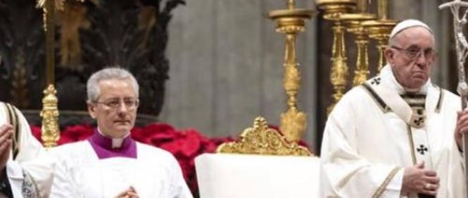 Msgr. Ravelli, der päpstliche Zeremonienmeister, wurde von Papst Franziskus zum Erzbischof ernannt
