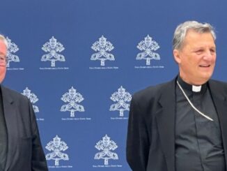 Die Kardinäle Jean-Claude Hollerich SJ und Mario Grech, die Spitze der Synodalitätssynode, wurden gestern erneut von Papst Franziskus empfangen.