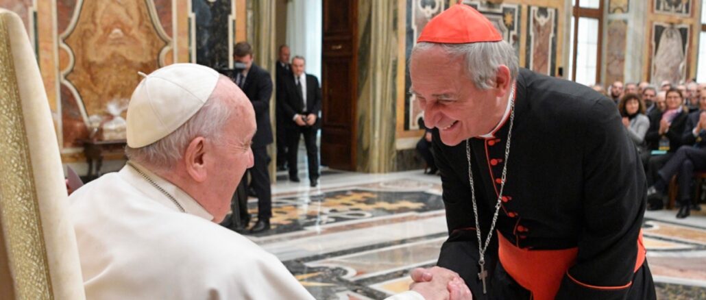 Kardinal Matteo Zuppi, Erzbischof von Bologna, Vorsitzender der Italienischen Bischofskonferenz und Mitglied der Gemeinschaft von Sant'Egidio, erhielt von Papst Franziskus den Auftrag zu einer Friedensmission in der Ukraine.