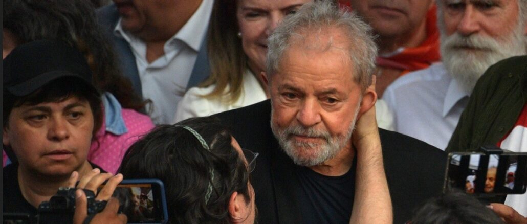 Die Botschaft der Bilder: Lula da Silva wurde von Vatican News als volksnaher Präsident ins Bild gesetzt.