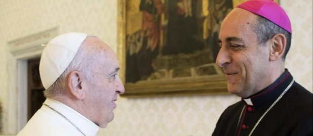 Papst Franziskus mit Msgr. Víctor Manuel Fernández, der "aufsehenerregendsten Ernennung" der jüngsten Zeit.