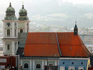 Die "Alter Dom" genannte Jesuitenkirche in Linz: Die Jesuiten haben die Stadt verlassen. Die Kirche wird der ukrainischen griechisch-katholischen Gemeinde überlassen.