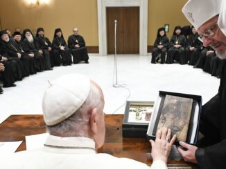 Papst Franziskus mit Großerzbischof Swjatoslaw Schewtschuk und den Bischöfen der ukrainischen griechisch-katholischen Kirche