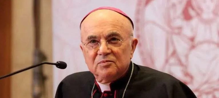 Erzbischof Carlo Maria Viganò, der ehemalige Apostolische Nuntius in den USA, der Papst Franziskus 2018 mit dem McCarrick-Skandal in Verbindung brachte und den Rücktritt des argentinischen Pontifex forderte.