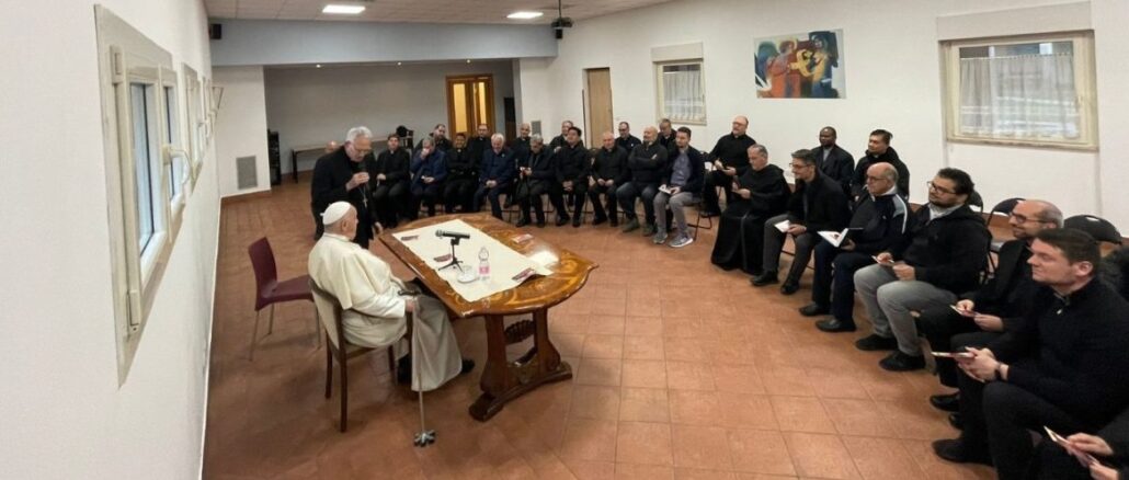 Papst Franziskus beim Treffen mit den Priestern der XVII. Präfektur der Diözese Rom: "Sie werden sagen, der Papst ist ein Lutheraner".