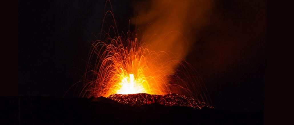 Vulkanaktivitäten rund um den Globus: Will uns das etwas sagen?