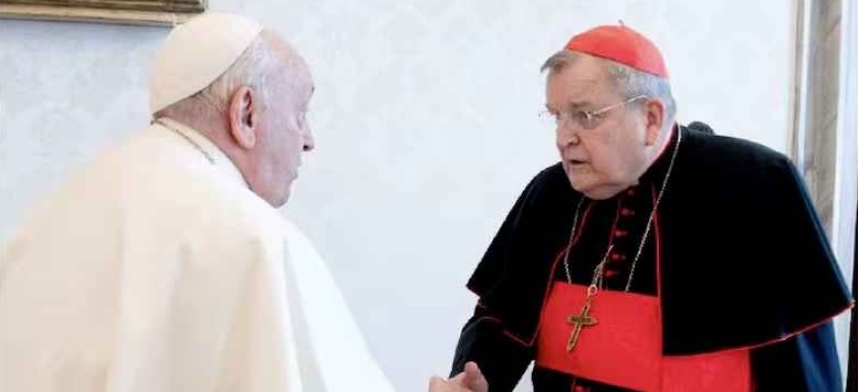 Kardinal Burke wurde nach mehr als sieben Jahren erstmals wieder von Papst Franziskus empfangen