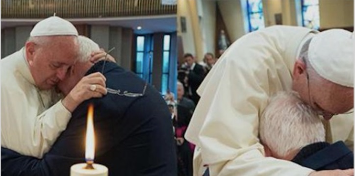 Papst Franziskus mit Kardinal Simoni bei der Begegnung 2014