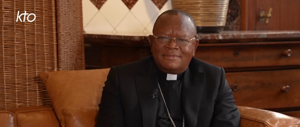 Kardinal Fridolin Ambongo nahm in einem gestern ausgestrahlten Interview des Senders KTO zu Fiducia supplicans Stellung und enthüllte dabei einige Hintergründe