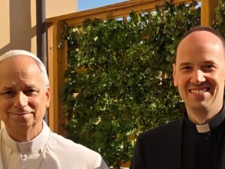 Papst Leo XIV. mit seinem neuen zweiten Sekretär Don Marco Billeri