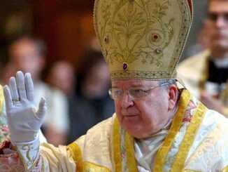 Kardinal Raymond Burke zelebrierte am 25. Oktober erstmals wieder ein Pontifikalamt im überlieferten Römischen Ritus im Petersdom