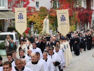 Auch in diesem Jahr fand wieder die Rosenkranzprozession der Militia Immaculatae in Einsiedeln statt