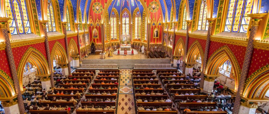 Die Basilika Unserer Lieben Frau von Fatima am Hauptsitz der Herolde des Evangeliums in Brasilien