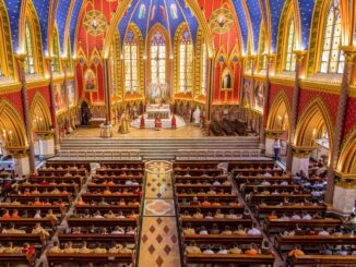 Die Basilika Unserer Lieben Frau von Fatima am Hauptsitz der Herolde des Evangeliums in Brasilien