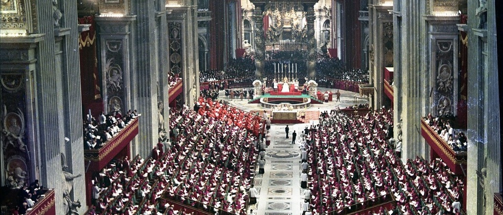 Zweites Vatikanisches Konzil als Ort und Ausgangspunkt falscher Weichenstellungen