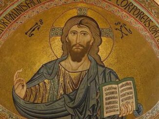 Jesus Christus, das alleinige Heil, als Pantokrator im Apsismosaik der Kathedrale von Cefalù auf Sizilien