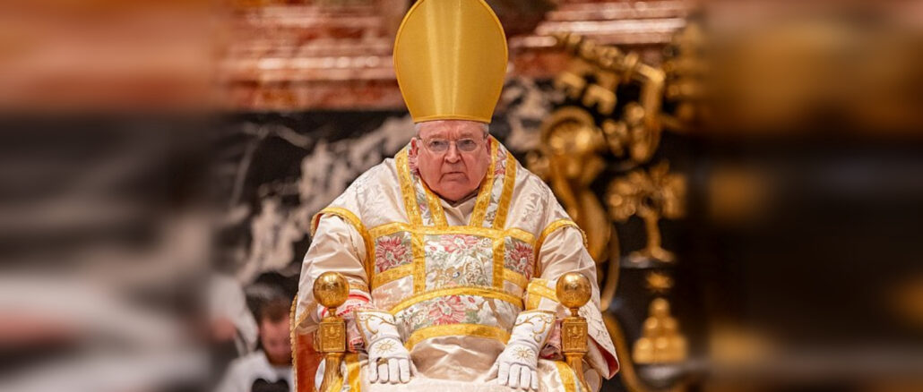 Kardinal Raymond Burke im vergangenen Oktober beim Pontifikalamt der internationalen Wallfahrt der Tradition Summorum Pontificum im Petersdom.