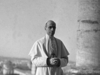 Papst Pius XII. auf der Peterskuppel