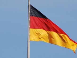 Schwarz-Rot-Gold: ursprünglich Nationalfarben, seit 1919 Staatsfahne. Papst Leo XIV. lernt in schlaflosen Nächten Deutsch.