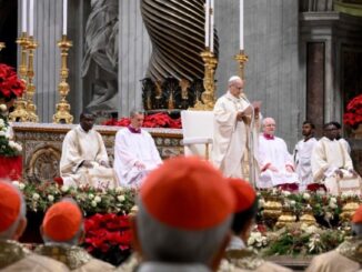 Leo XIV. eröffnet heute ein außerordentliches Kardinalskonsistorium. Er will Dokumente seines Vorgängers diskutieren, aber sich methodisch von diesem auch ein gutes Stück distanzieren. In den kommenden beiden Tagen wird sich zeigen, wieviel Bergoglio im neuen Pontifikat steckt.