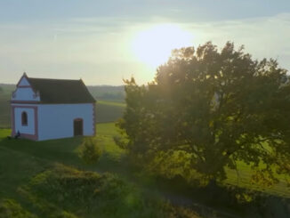 Der Passionsweg und das Lauretanische Haus von Řimau laden zu einem Besuch ein.