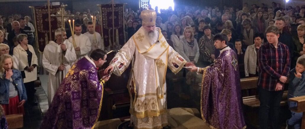 Zelebration der ukrainischen griechisch-katholischen Gemeinde in Madrid anläßlich des Besuchs durch einen Bischofs (Archivbild)