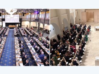 Wie sich die Bilder gleichen: Konferenzraum und St. Fidelis