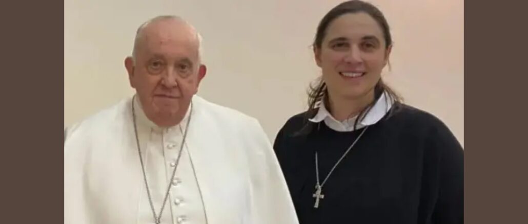 Sr. Linda Pocher mit Papst Franziskus: Feministischer Klerikalismus als Ausweg wohin?