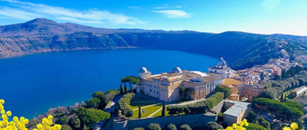 Apostolischer Palast Castel Gandolfo: Franziskus hatte ihn 2016 in ein Museum umwandeln lassen, Leo XIV. macht nun wieder eine päpstliche Residenz daraus