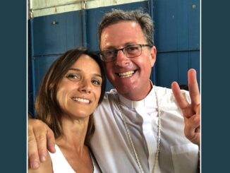 Msgr. Garcia Cuerva, von Papst Franziskus ernannter Erzbischof von Buenos Aires, mit der Peronistin Malena Galmarini