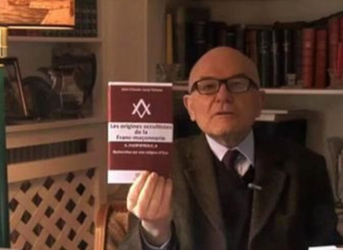 Zum Tod von Prof. Jean-Claude Lozac'hmeur, einem katholischen Kämpfer, Verteidiger der bretonischen Identität, Linguisten, Historiker und Kritiker der Freimaurerei und ihres Einflusses auf den französischen Staat; im Bild mit seinem Buch: "Die okkultistischen Ursprünge der Freimaurerei"