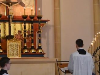 Liturgie der Karwoche: entblößte Altäre nach der Zelebration des Gründonnerstags