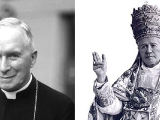 Erzbischof Marcel Lefebvre und der Patron der von ihm gegründeten Priesterbruderschaft, Pius X.
