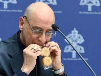 Kardinal Victor Manuel "Tucho" Fernández, Präfekt des Glaubensdikasteriums sprach in den vergangenen Tagen über die Priorität seines Dikasteriums und drohte der Piusbruderschaft mit Exkommunikation