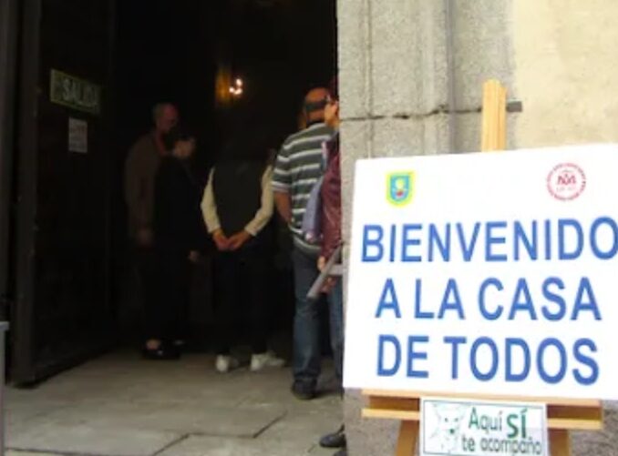 Die Pfarrkirche San Antón im Herzen von Madrid ist die Kirche "aller", samt Hund und Fußball-WM