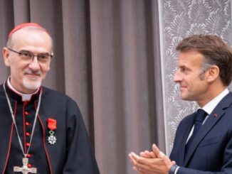Kardinal Pizzaballa, Lateinischer Patriach von Jerusalem, wurde von Frankreichs Staatspräsident Emmanuel Macron zum Ritter der Ehrenlegion ernannt