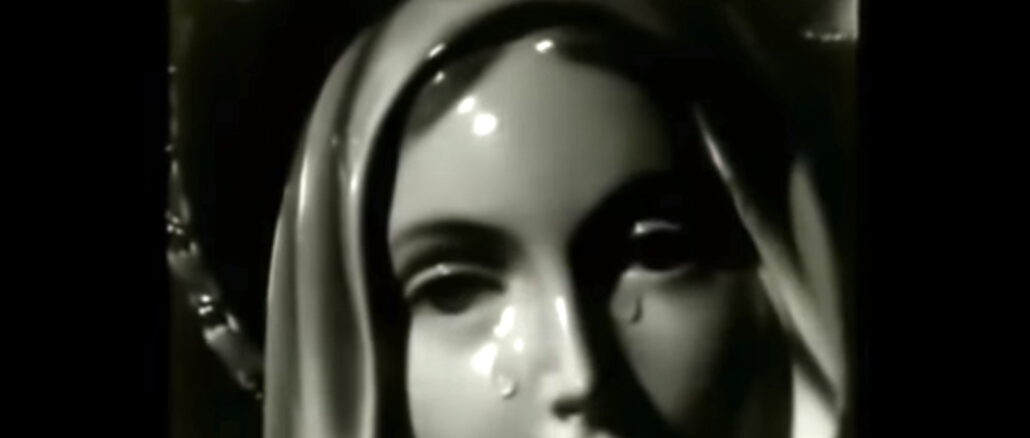 Am 29. August 1953 ereignete sich das Tränenwunder von Syrakus, das vielfach dokumentiert wurde, so auch in einem Film, aus dem das Bild entnommen ist. Weinte die Gottesmutter Maria Tränen über den Ungehorsam des Papstes und die Unterwanderung der Kirche?