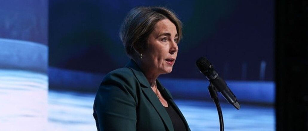 Der linken Gouverneurin Maura Healey kommt im Staat Massachusetts die entscheidende Rolle zu, darüber zu entscheiden, ob ungeborene Kinder künftig bis zur Geburt getötet werden können.