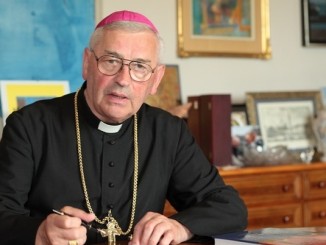 Bischof Tadeusz Pieronek über die päpstliche Fußwaschung an moslemischen Asylanten und Frauen