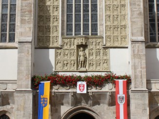 Wappenwand der Georgskathedrale der Wiener Neustädter Militärakademie