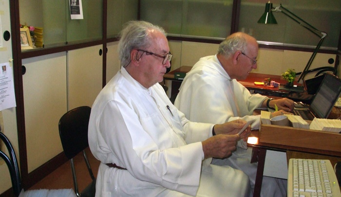 Der bekannte Moraltheologe, Pater Giovanni M. Cavalcoli O.P., wurde (auf Wunsch des Vatikans) von Radio Maria entlassen.